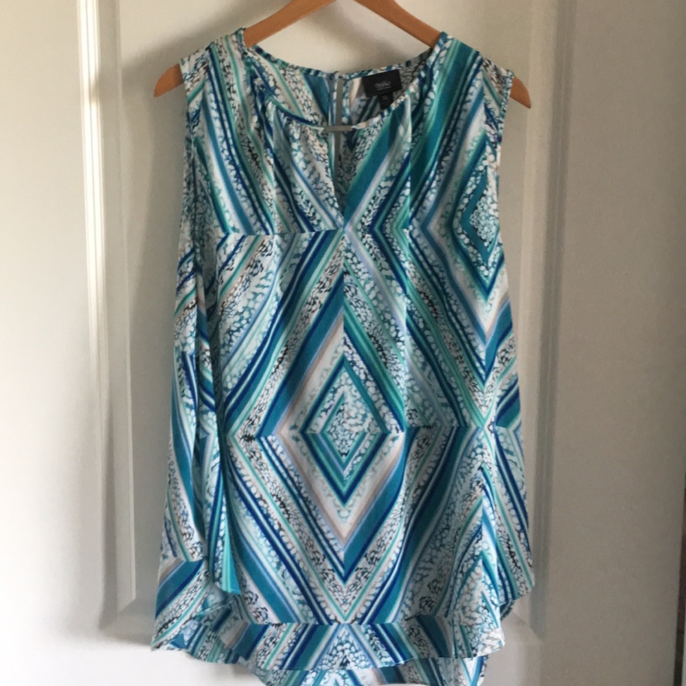 Flowy Sleeveless Blouse